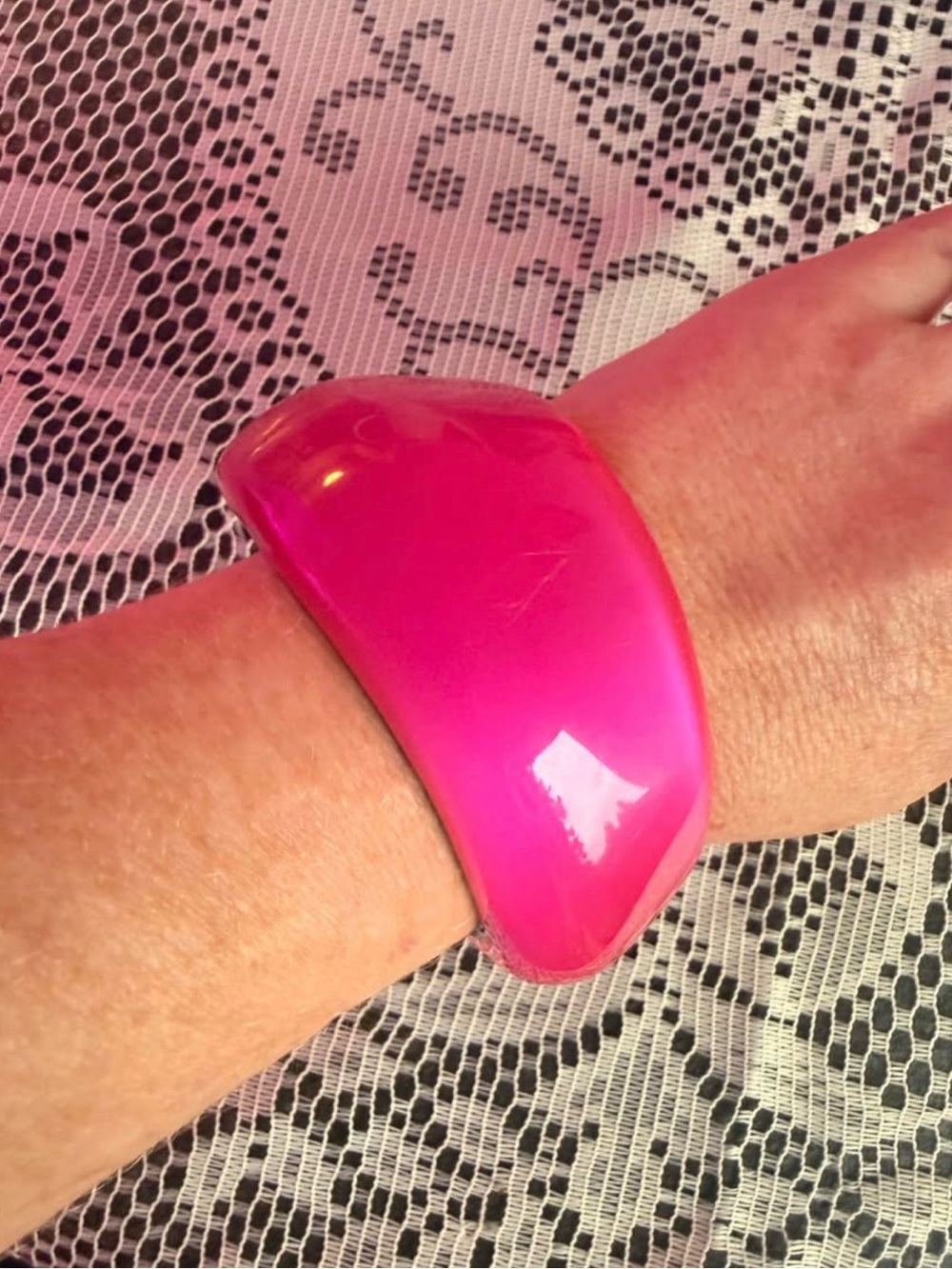 Retro hot pink bracelet